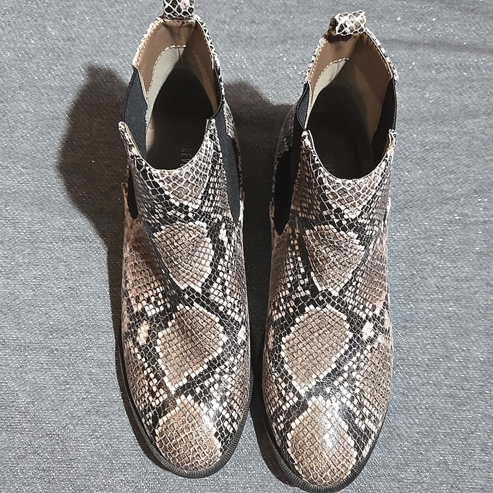 Forever 21 Brown Snake Print Boots